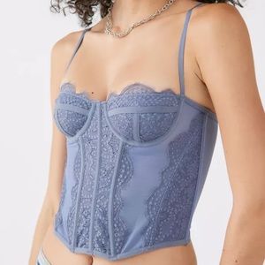 Urban Outfitters corset top size XL